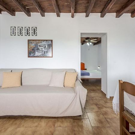 Sofaki Milos Tripití Exteriér fotografie